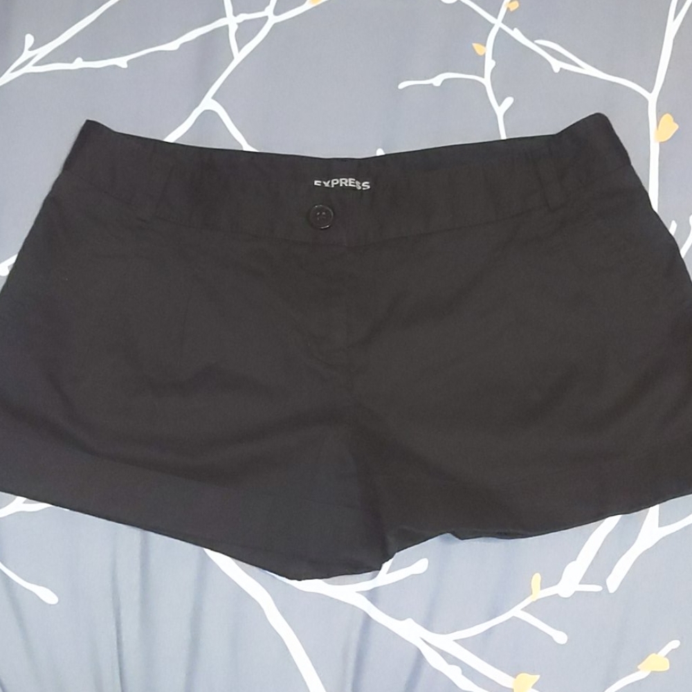Express cuffed shorts